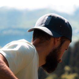 URGE czapka z daszkiem grafitowa